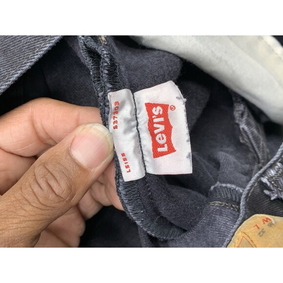 Levi's 501 Mens Denim Jeans Original Fit Button Fly Black 2016 Size 36X32 Read - Picture 10 of 16